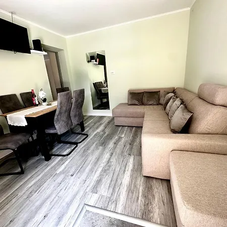 Apartament Liliput *